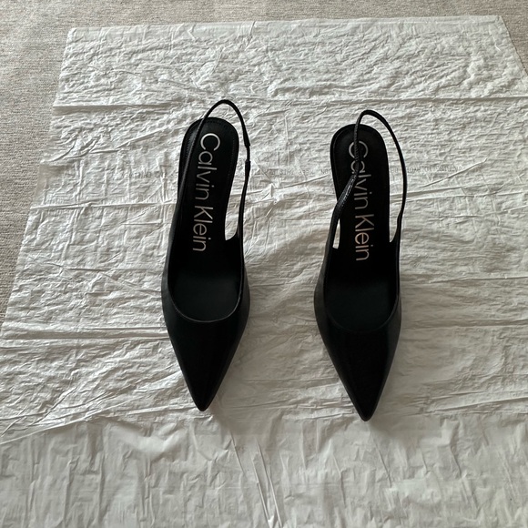 calvin klein slingback heels - Picture 3 of 5